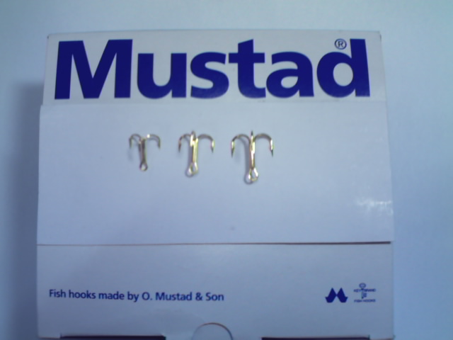 Mustad Round Treble Hook -#35648A-Gold